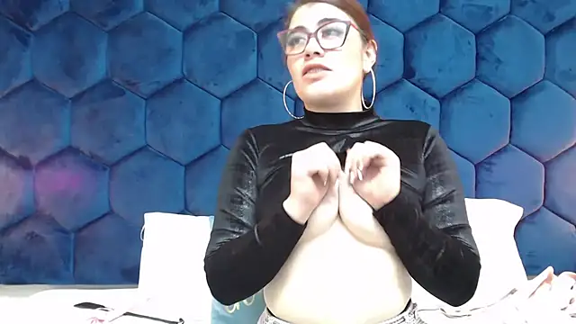 secretdream vc online show from October 2025 02:45:01 AM