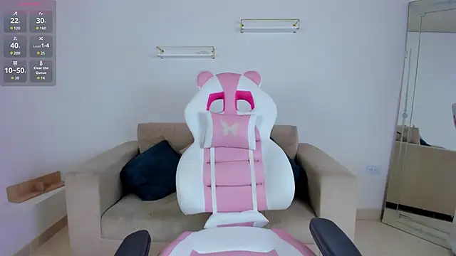 april smiith online show from March 2026 12:12:02 PM