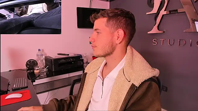 lara and danny online show from September 2025 02:07:01 PM