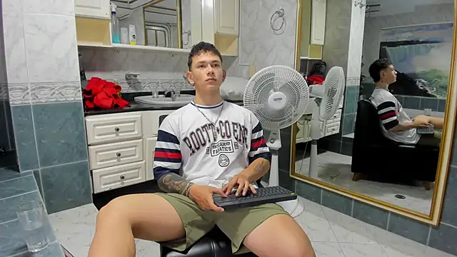 Thomas moon online show from September 2025 12:49:02 PM