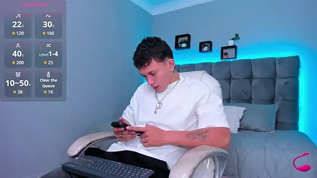 Thomas moon online show from February 2026 12:10:01 PM