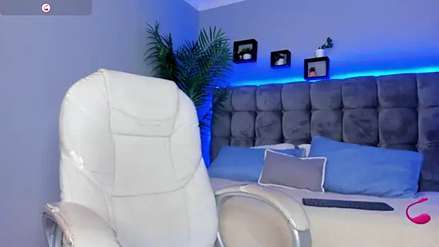 Thomas moon online show from March 2026 01:49:01 PM