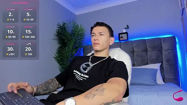 Thomas moon online show from March 2026 01:44:02 PM