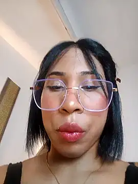 Elowen Clark online show from January 2026 08:34:01 PM