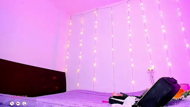 Snapshot of SebastianHilton chatting on June 2026 02:09:01 PM SebastianHilton online show from June 2026 02:09:01 PM