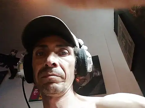 Snapshot of githot chatting on September 2025 10:06:02 AM githot online show from September 2025 10:06:02 AM