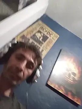 Snapshot of githot chatting on November 2025 07:43:02 AM githot online show from November 2025 07:43:02 AM