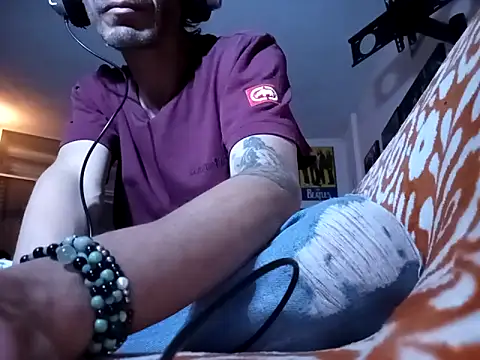 Snapshot of githot chatting on November 2025 07:41:01 AM githot online show from November 2025 07:41:01 AM