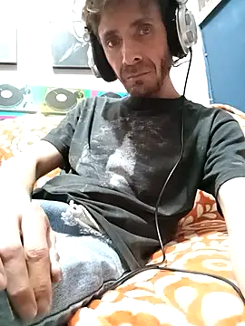 Snapshot of githot chatting on December 2025 07:39:01 AM githot online show from December 2025 07:39:01 AM