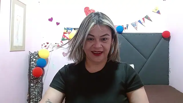 Snapshot of pamela_echeverria chatting on July 2026 11:35:01 AM pamela echeverria online show from July 2026 11:35:01 AM