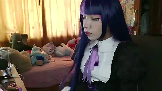 Terraelowen online show from April 2026 03:50:01 PM