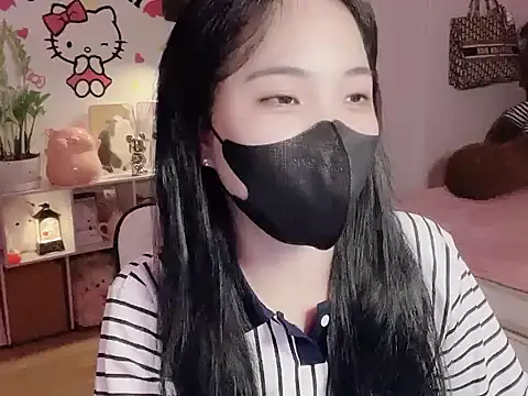 keelinnn19 online show from February 2026 05:01:01 PM