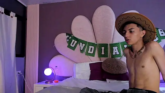 NickandAbby  online show from July 2026 03:52:02 AM