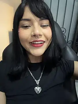 TatiLee online show from April 2026 03:28:02 PM