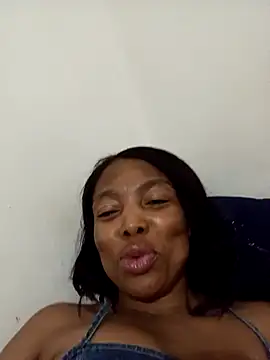 Snapshot of SEXYMOANSXX chatting on February 2026 09:18:02 PM SEXYMOANSXX online show from February 2026 09:18:02 PM