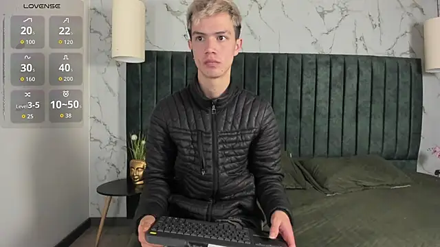 Snapshot of nicktorn chatting on November 2025 02:06:01 PM nicktorn online show from November 2025 02:06:01 PM