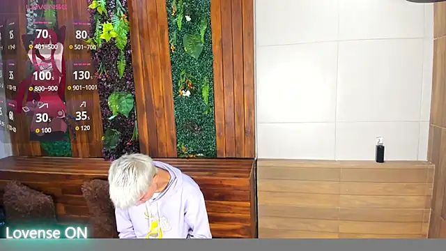 Snapshot of nicktorn chatting on November 2025 12:31:02 PM nicktorn online show from November 2025 12:31:02 PM