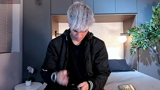 Snapshot of nicktorn chatting on December 2025 12:00:02 PM nicktorn online show from December 2025 12:00:02 PM