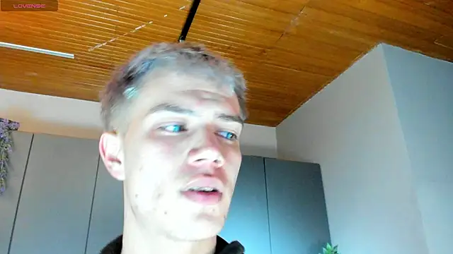 Snapshot of nicktorn chatting on February 2026 11:59:01 AM nicktorn online show from February 2026 11:59:01 AM