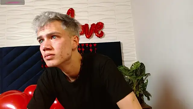 Snapshot of nicktorn chatting on February 2026 12:46:02 PM nicktorn online show from February 2026 12:46:02 PM