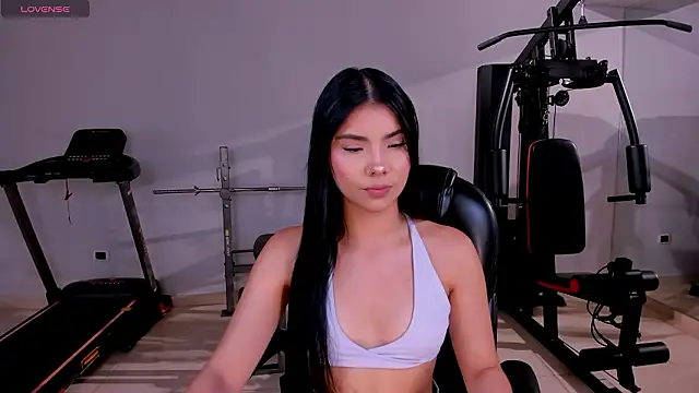 MiaLaurence online show from March 2026 06:55:01 PM