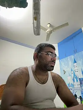 Snapshot of TELUGU-HYDDICK4u chatting on February 2026 07:47:02 PM TELUGU-HYDDICK4u online show from February 2026 07:47:02 PM