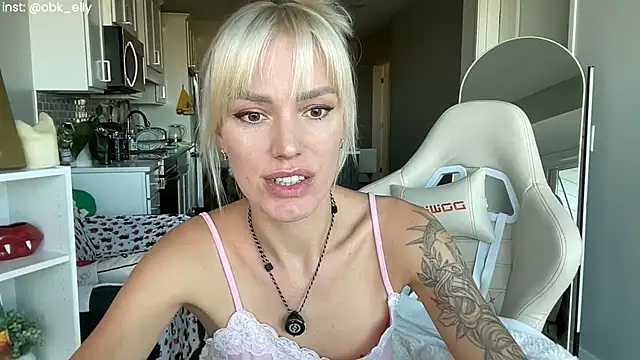 Snapshot of Ohbabykelly chatting on November 2025 09:11:01 PM Ohbabykelly online show from November 2025 09:11:01 PM