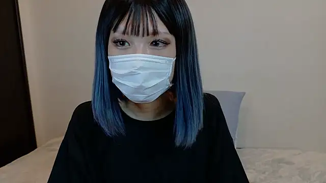 sarina at online show from October 2025 09:21:02 AM