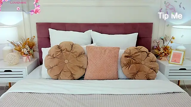 ToriSonn online show from November 2025 01:17:02 PM