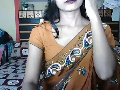 ROSE GOLDE online show from October 2025 02:13:01 PM