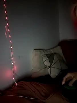 Snapshot of iamlalamilano chatting on March 2026 11:07:02 PM iamlalamilano online show from March 2026 11:07:02 PM