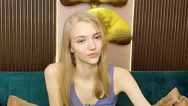 4example Chloe online show from February 2026 10:36:02 AM