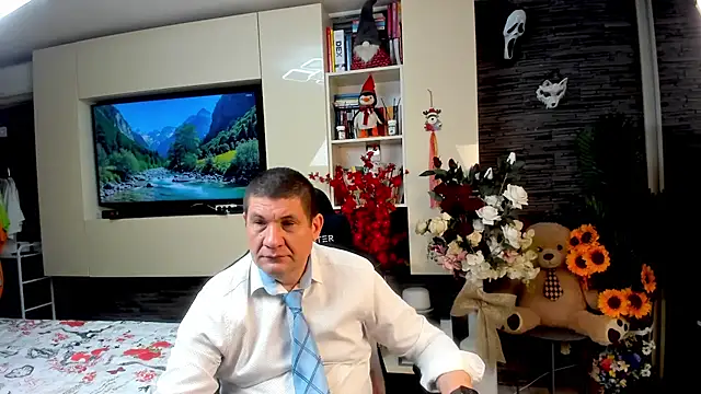 SpartacusDaddy48 online show from May 2026 02:22:02 PM