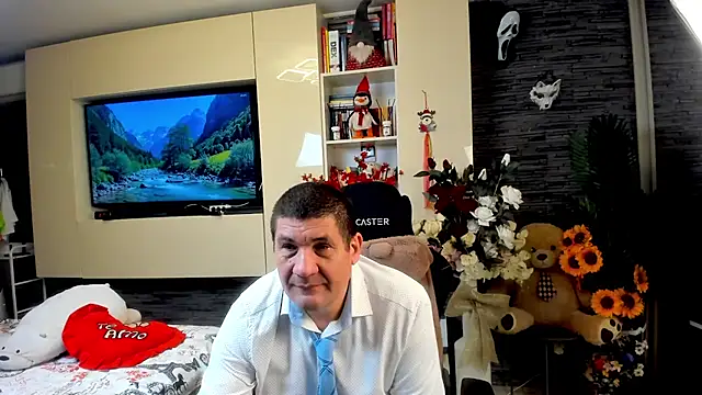 SpartacusDaddy48 online show from May 2026 03:39:02 PM