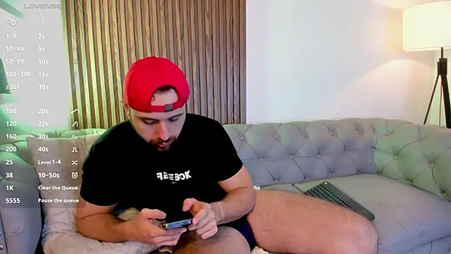 Snapshot of Maximo_Wolff chatting on June 2026 11:30:02 AM Maximo Wolff online show from June 2026 11:30:02 AM