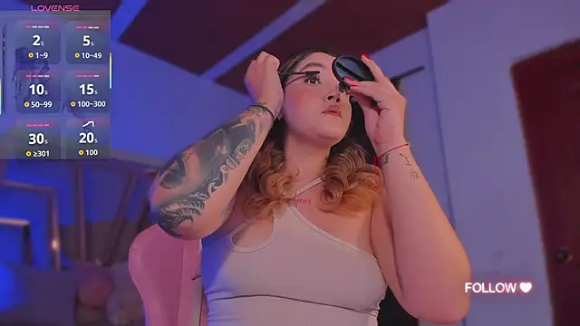 lunaarose online show from November 2025 05:34:02 PM