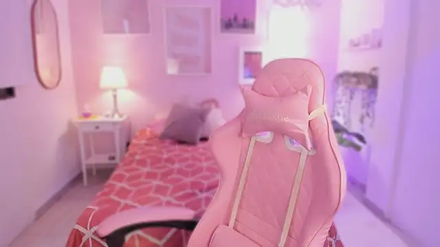 emma soul1 online show from December 2025 08:47:01 PM