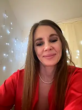 LucieMack online show from November 2025 02:21:02 PM