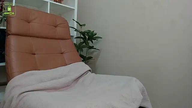 Naomi Urban online show from August 2026 11:13:01 AM