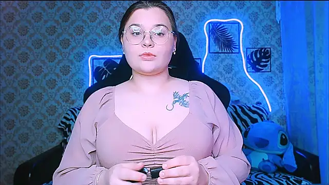 InLoveWithLife26 online show from November 2025 08:08:02 PM