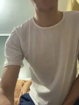 Snapshot of HitShelf chatting on December 2025 01:08:01 PM HitShelf online show from December 2025 01:08:01 PM