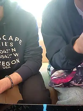 Snapshot of HitShelf chatting on January 2026 01:49:01 PM HitShelf online show from January 2026 01:49:01 PM