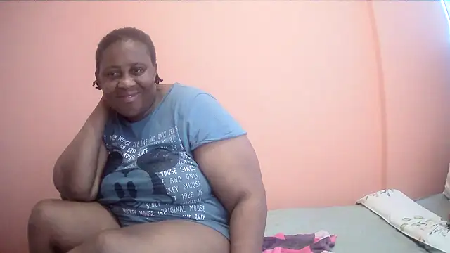 HUGEASSXXXXX online show from October 2025 05:19:01 AM