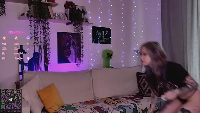 Lollyshy online show from February 2026 08:27:02 AM