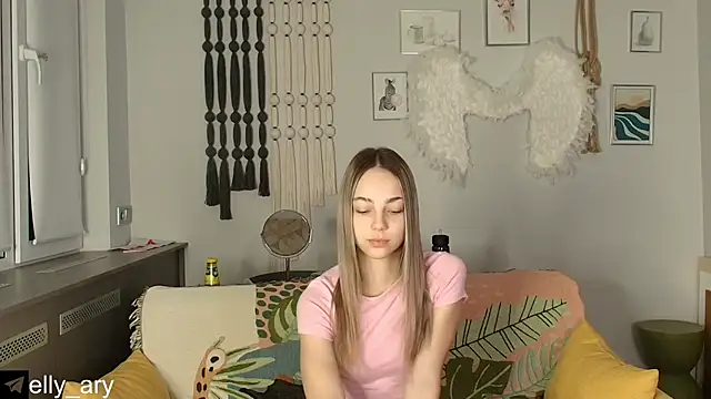 daddyonlyloveme online show from December 2025 09:20:01 PM