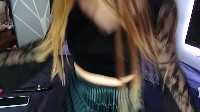 Snapshot of karlamoon23 chatting on September 2025 08:47:01 PM karlamoon23 online show from September 2025 08:47:01 PM