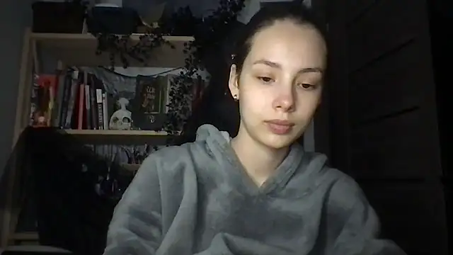 Yuna5343 online show from February 2026 08:20:01 PM