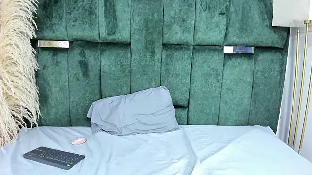 Chloe jackson25 online show from January 2026 06:34:01 PM