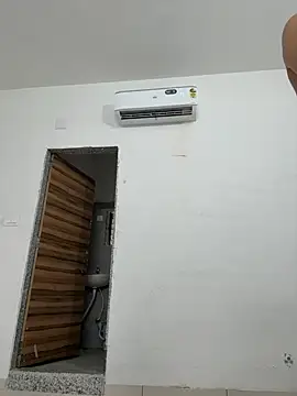 Snapshot of Lusty_Desi chatting on September 2025 01:44:01 AM Lusty Desi online show from September 2025 01:44:01 AM