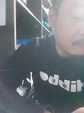 Snapshot of lilldickyyy chatting on July 2026 06:05:01 PM lilldickyyy online show from July 2026 06:05:01 PM